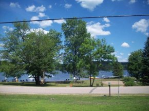  Lakewoods Cottage  Oxtongue Lake